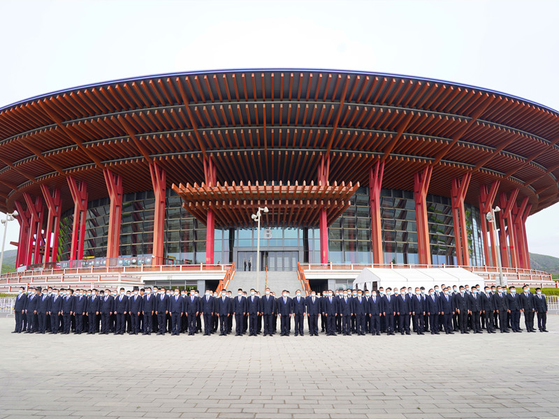 【雁栖湖畔 夜空璀璨】北京永兴集团yx06保安公司圆满完成第十三届北京国际电影节开幕盛典