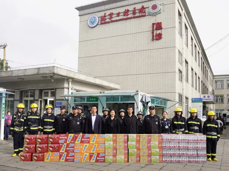 五一慰问暖人心 走访一线送关怀