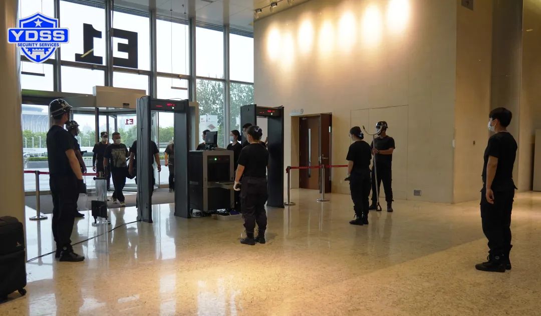 北京永兴集团yx06保安服务公司驻国家会议中心保安队组织开展反恐消防应急演练活动