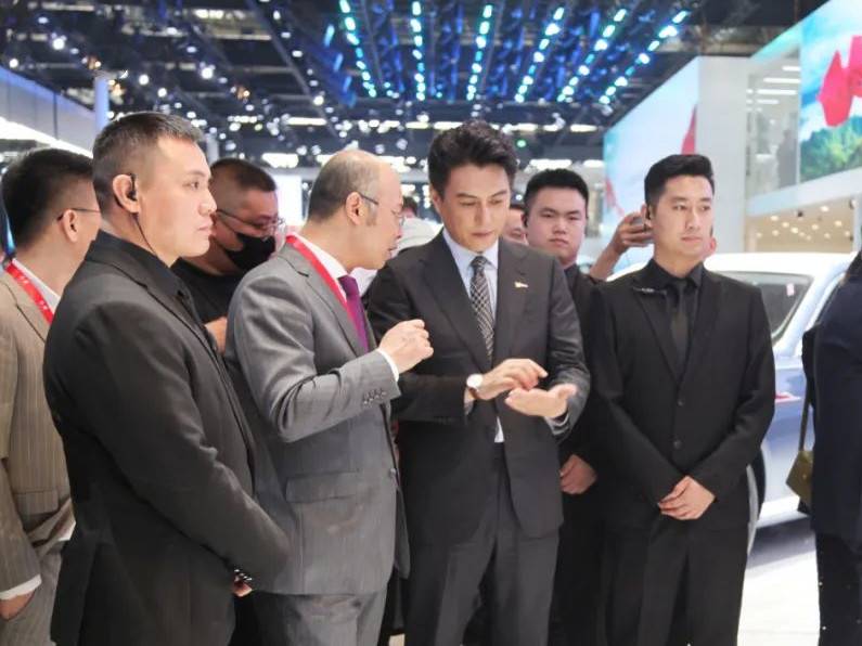 新时代 新汽车| 北京永兴集团yx06保安公司为2024第十八届北京国际汽车展览会提供安检服务